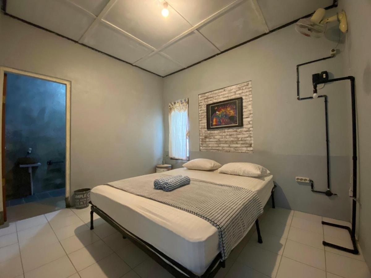 יוגיאקרטה Reeneo Guesthouse מראה חיצוני תמונה