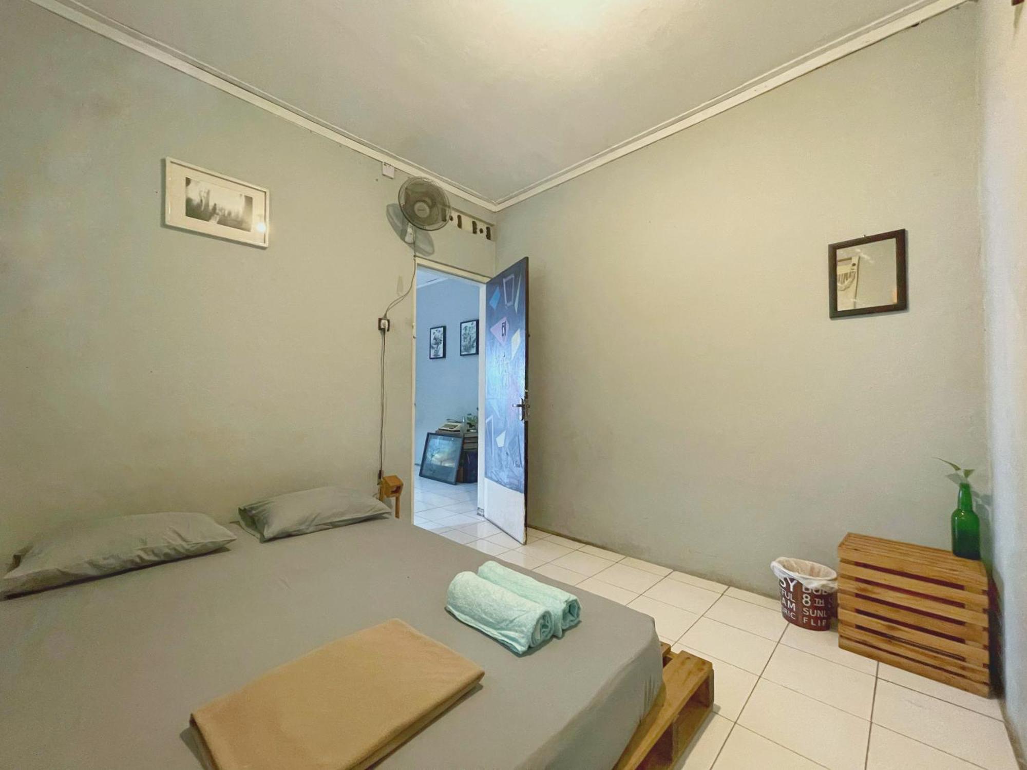 יוגיאקרטה Reeneo Guesthouse מראה חיצוני תמונה